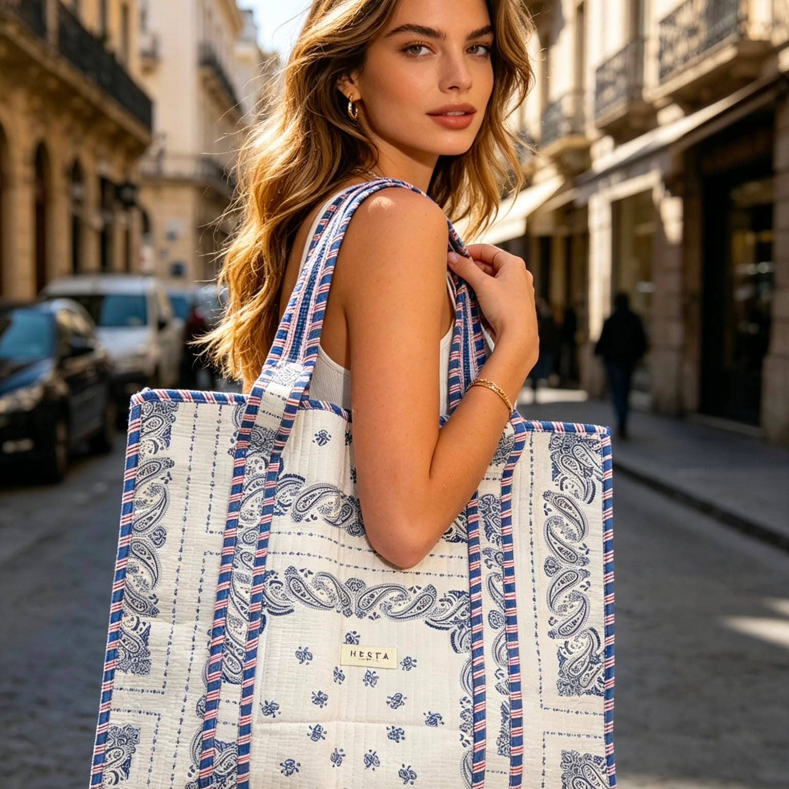 Large quilted tote bag with zipper - Emma Blue - Sidney Byron